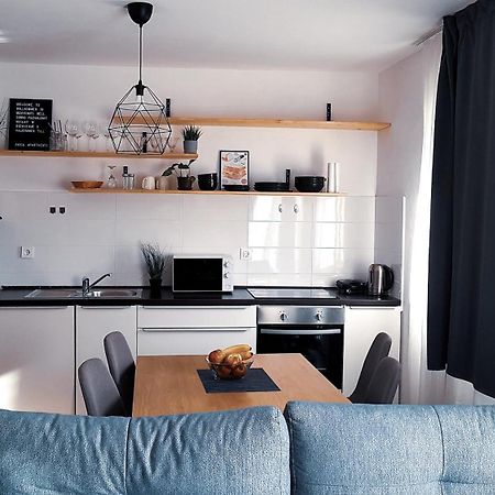 Anica Apartments Funtana Phòng bức ảnh